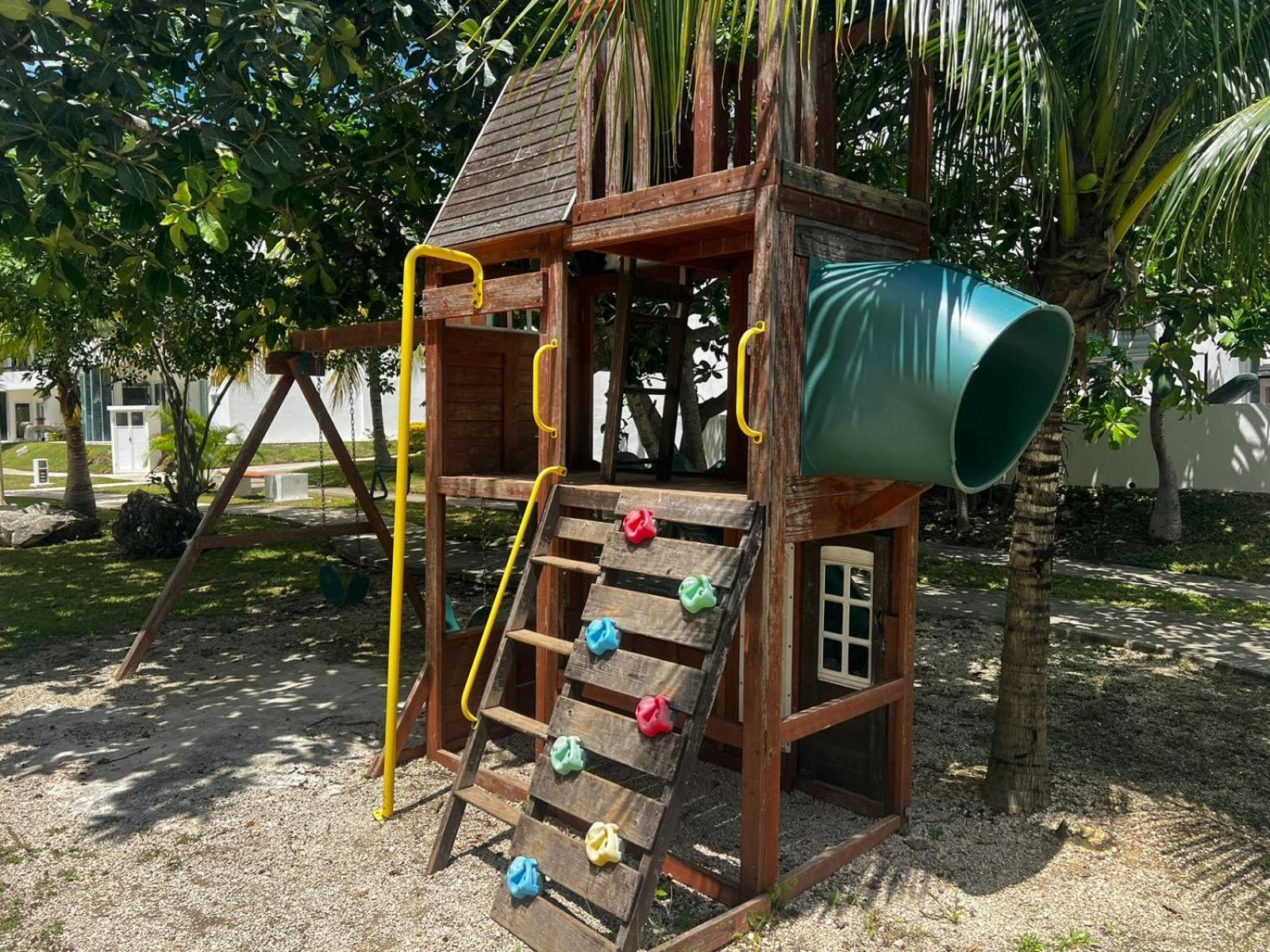 Hébergement de vacances Casa Con Alberca Y Jardin En Cancún